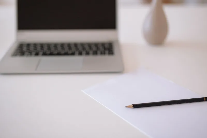 Less Is the Loudest Thing in the Room: How Creators Are Winning With Nothing